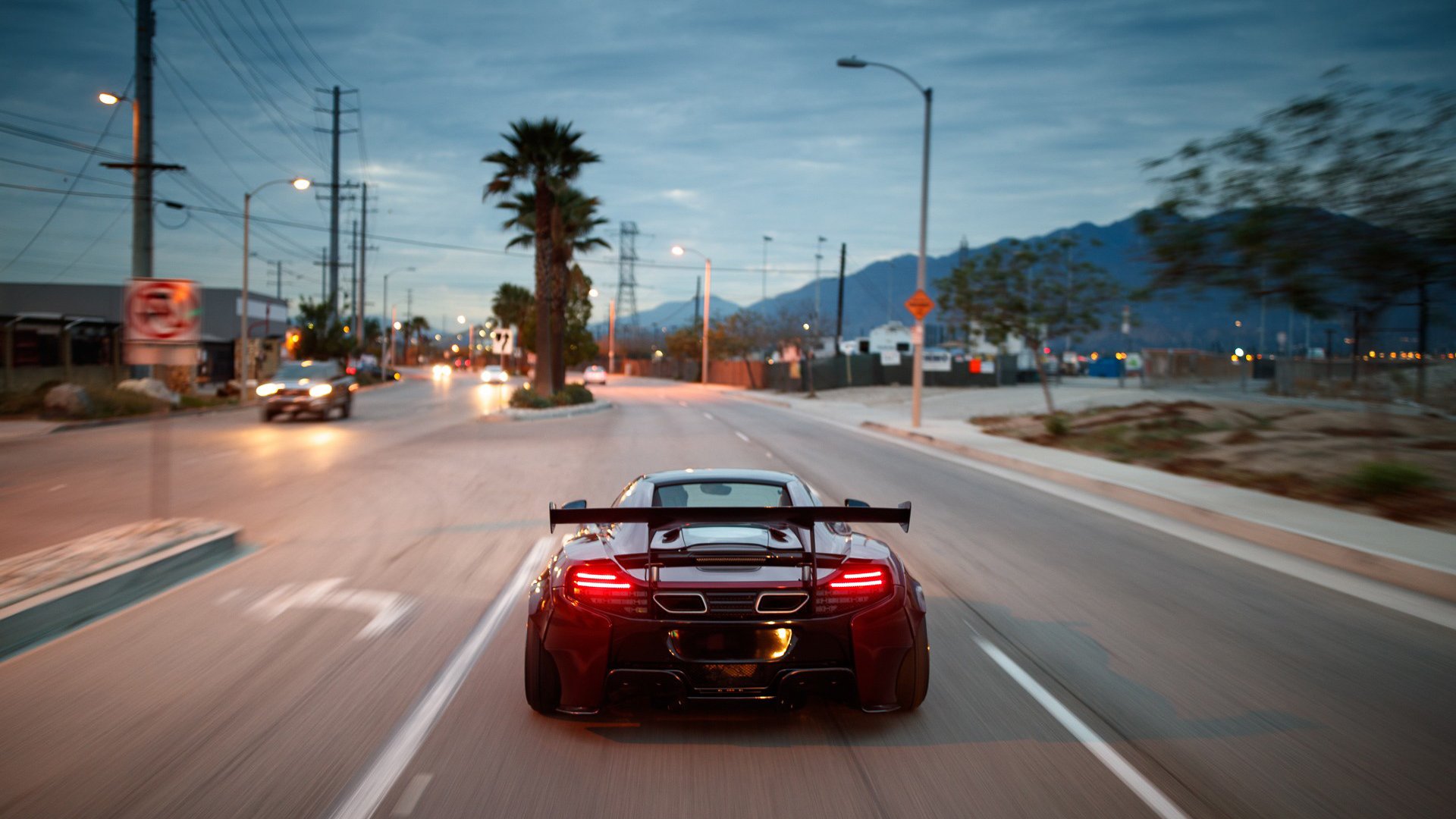 场馆升级：打造更专业的台球比赛空间，台球厅场地