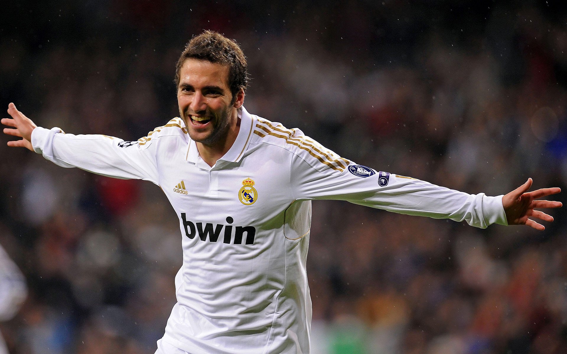 切沃力克米兰竞技,客场取得胜利,切沃著名球星