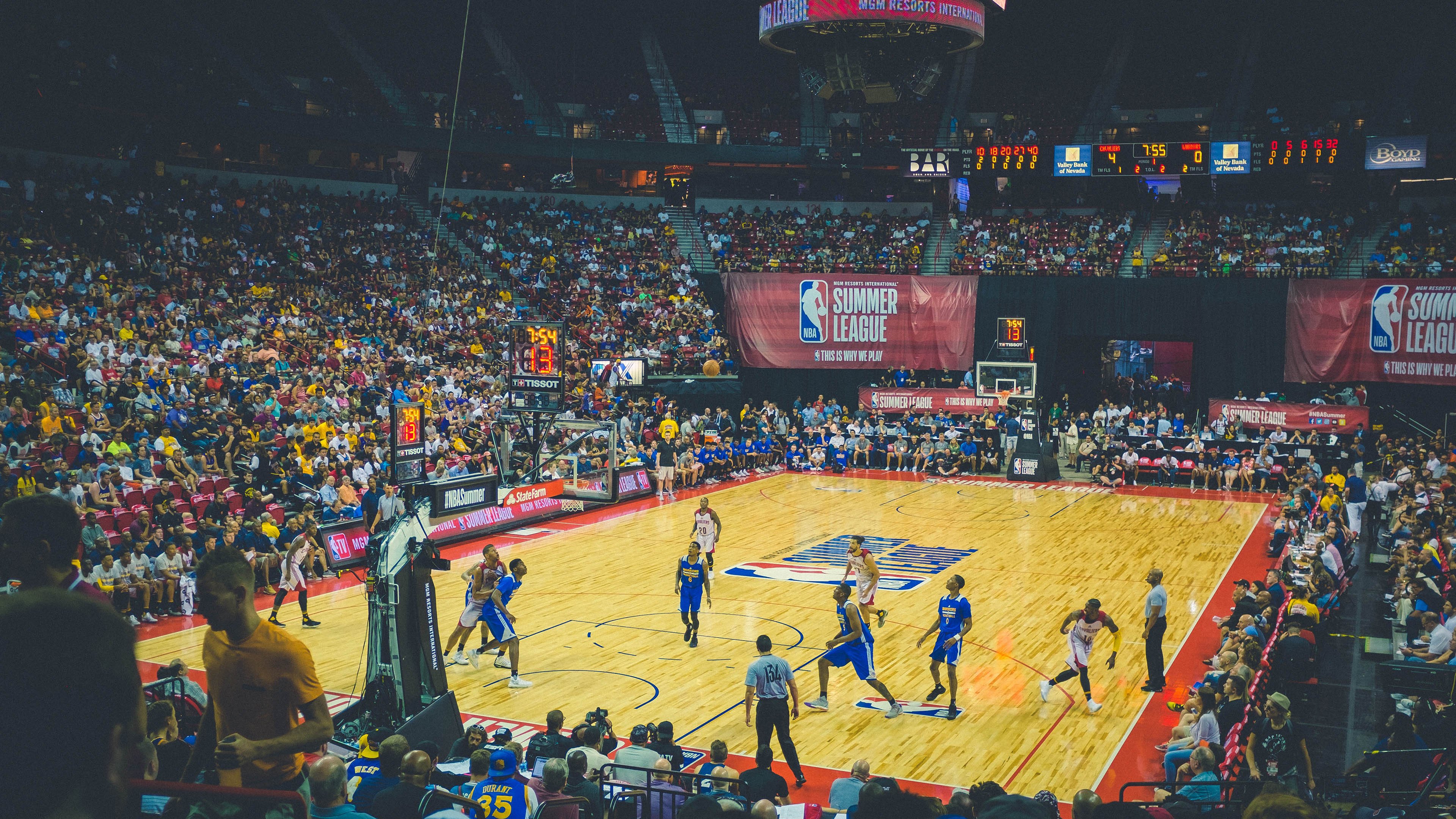 NBA球队双核心体系的配合机制与风险评估,nba的什么球队分属两个联盟