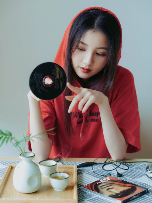 拦截型中卫补强中场压迫,拦截型后卫