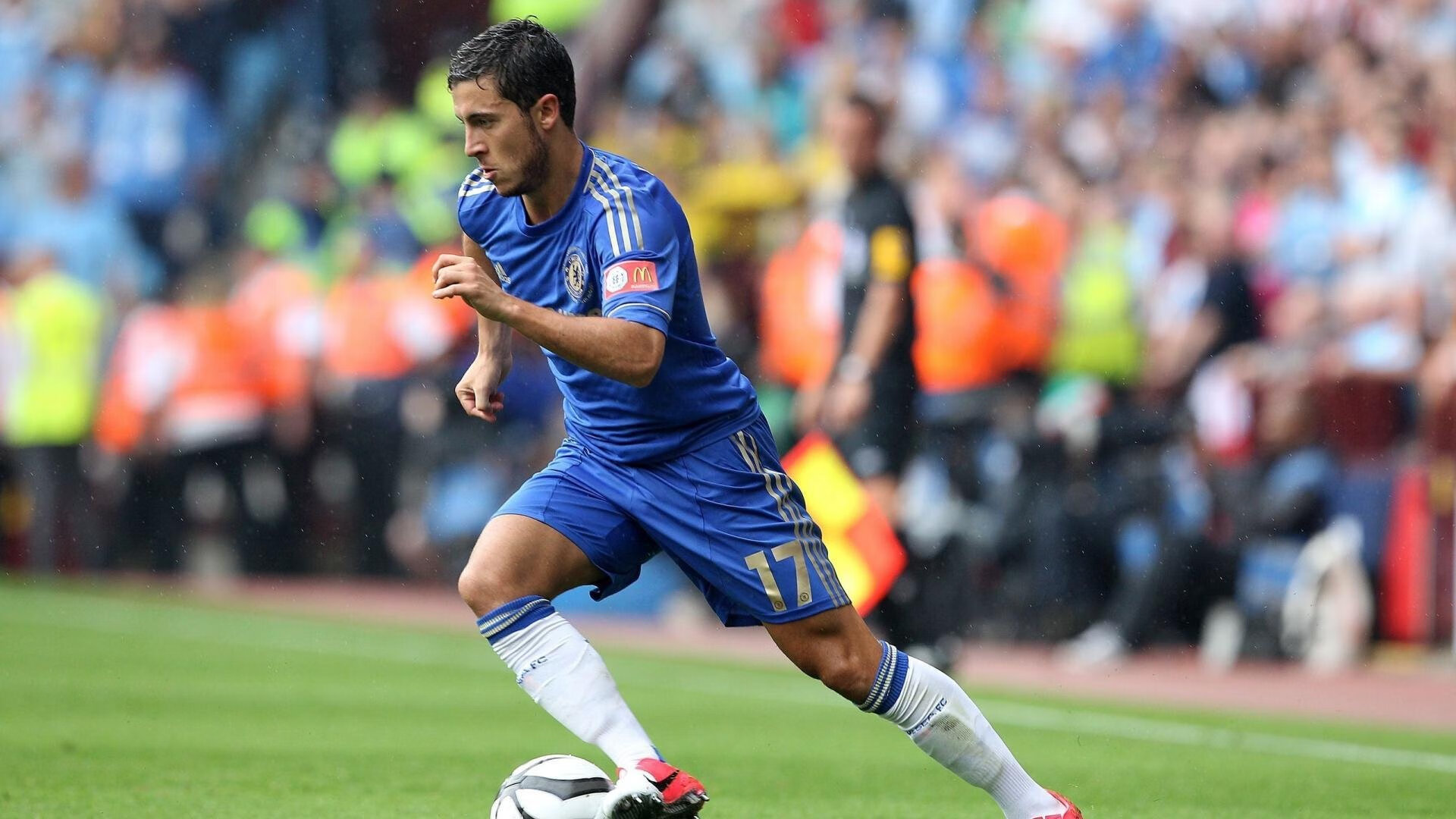 英超冠军最后冲刺:一场场“生死战”精彩绝伦